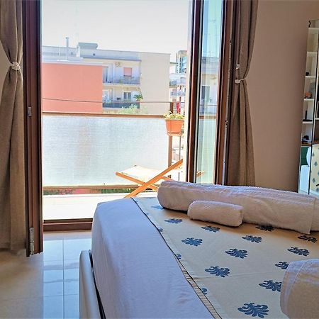 Casa Kennedy Apartment Bari Bagian luar foto