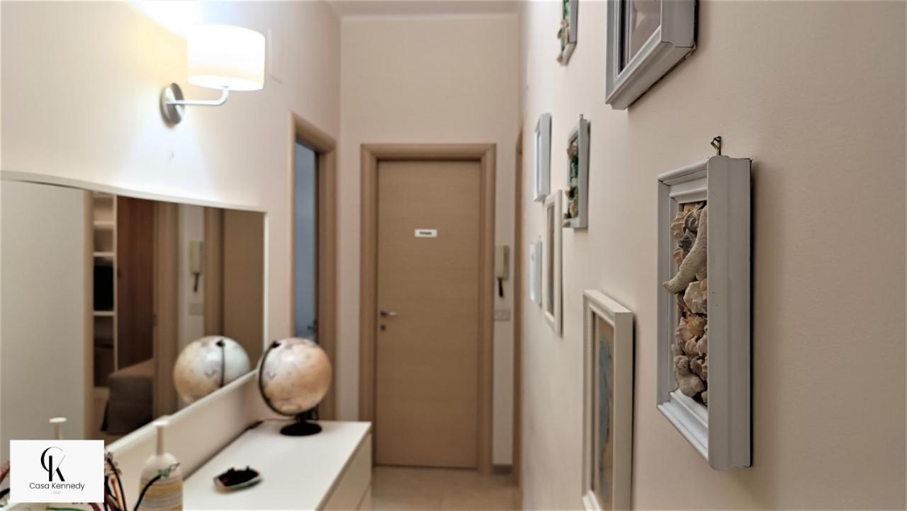 Casa Kennedy Apartment Bari Bagian luar foto