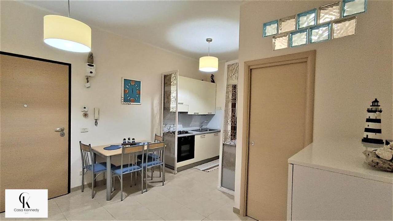 Casa Kennedy Apartment Bari Bagian luar foto