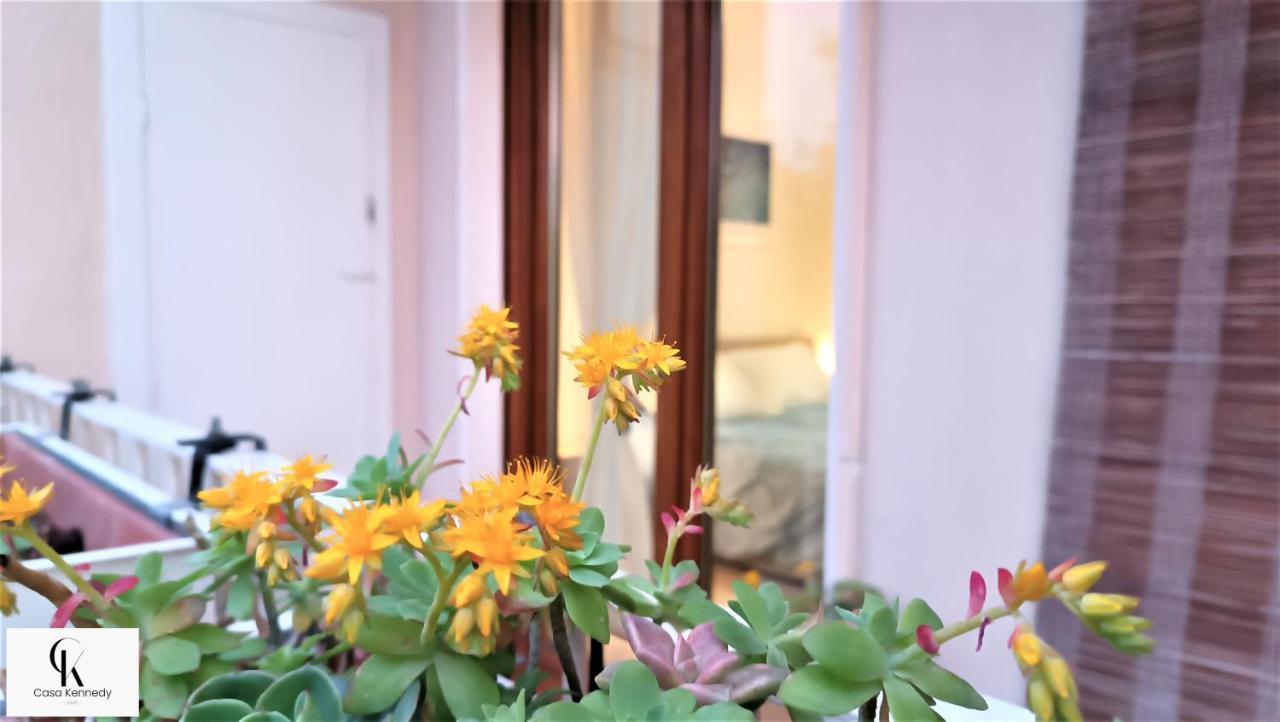 Casa Kennedy Apartment Bari Bagian luar foto