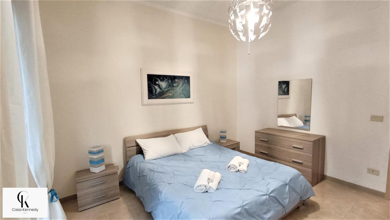 Casa Kennedy Apartment Bari Bagian luar foto