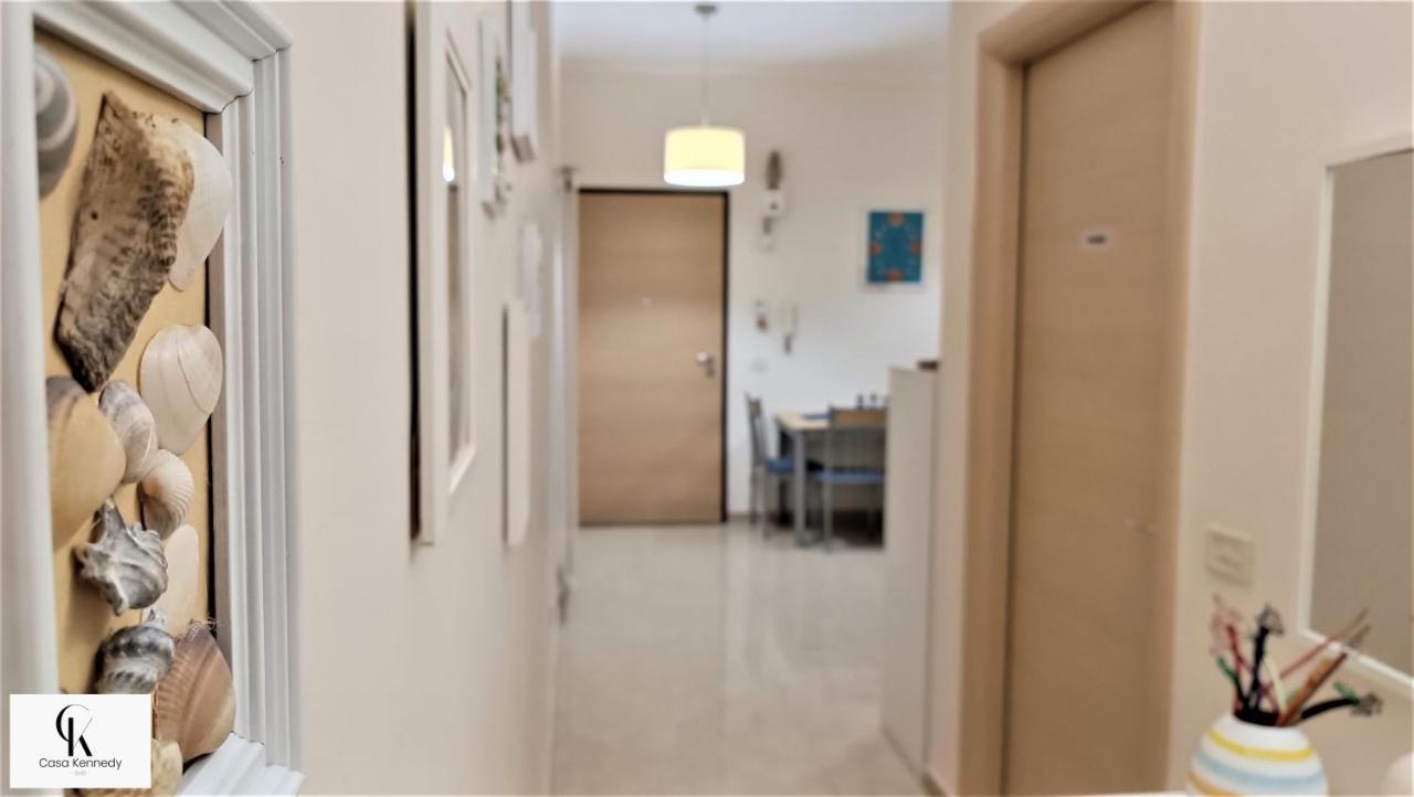 Casa Kennedy Apartment Bari Bagian luar foto
