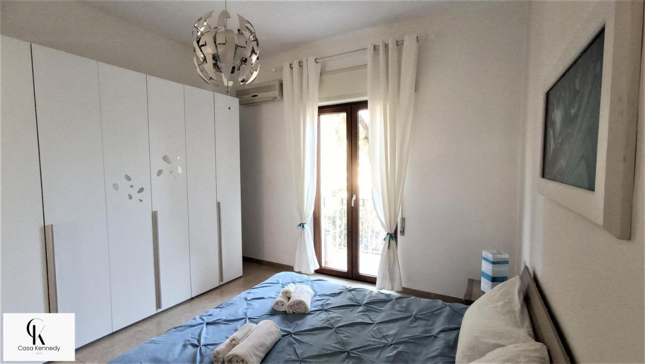 Casa Kennedy Apartment Bari Bagian luar foto