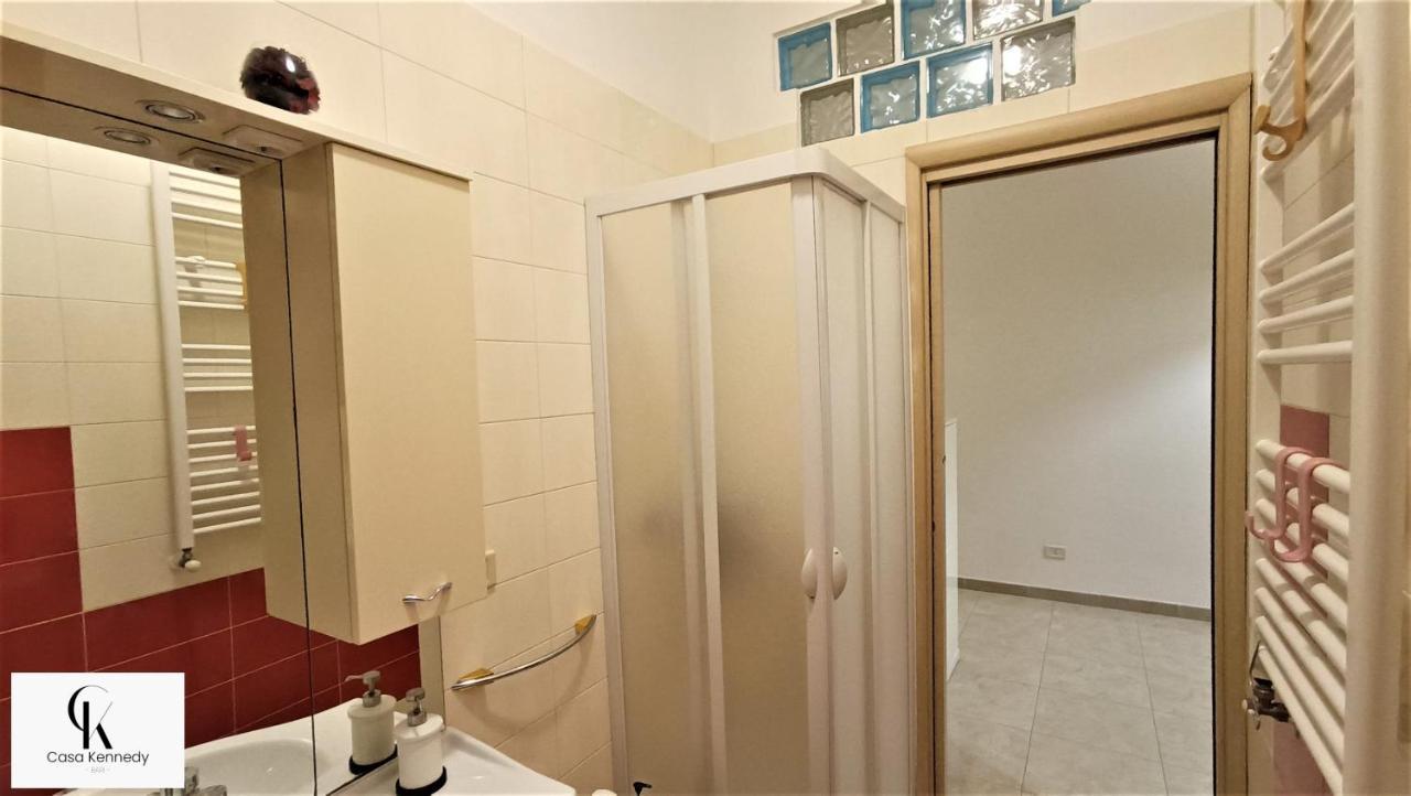 Casa Kennedy Apartment Bari Bagian luar foto